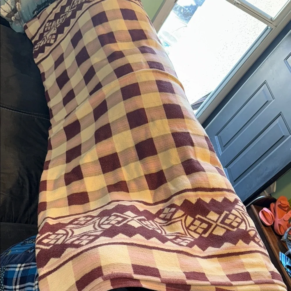 Beacon Vintage Pink,Beige & Garnet Plaid Camp Blanket Cotton Blend Size 70”x68”